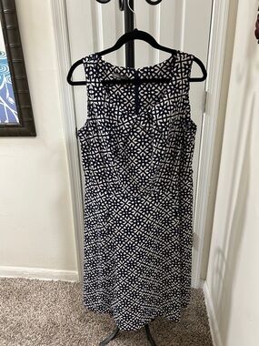 Talbots Navy and White Geometric Sleeveless Midi Dress
